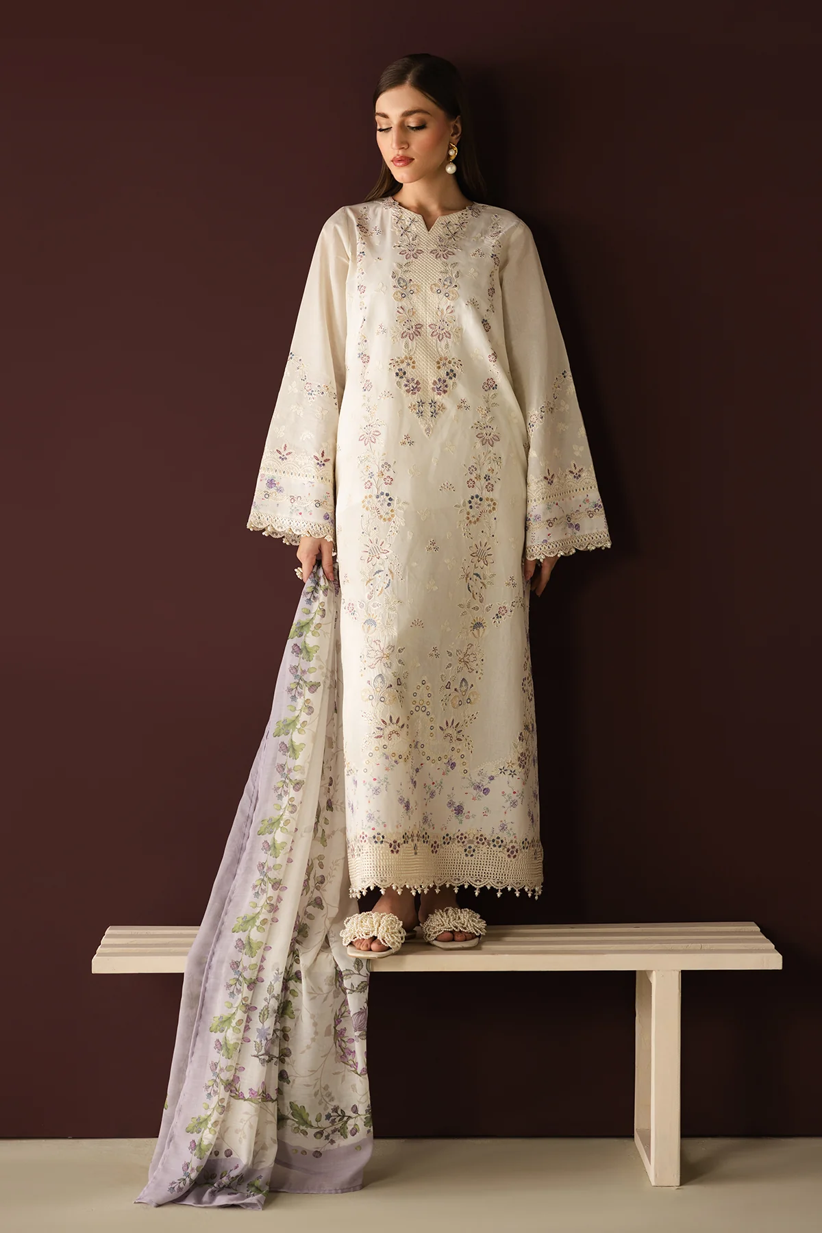 EMBROIDERED JACQUARD LAWN SF-4433 - Image 5