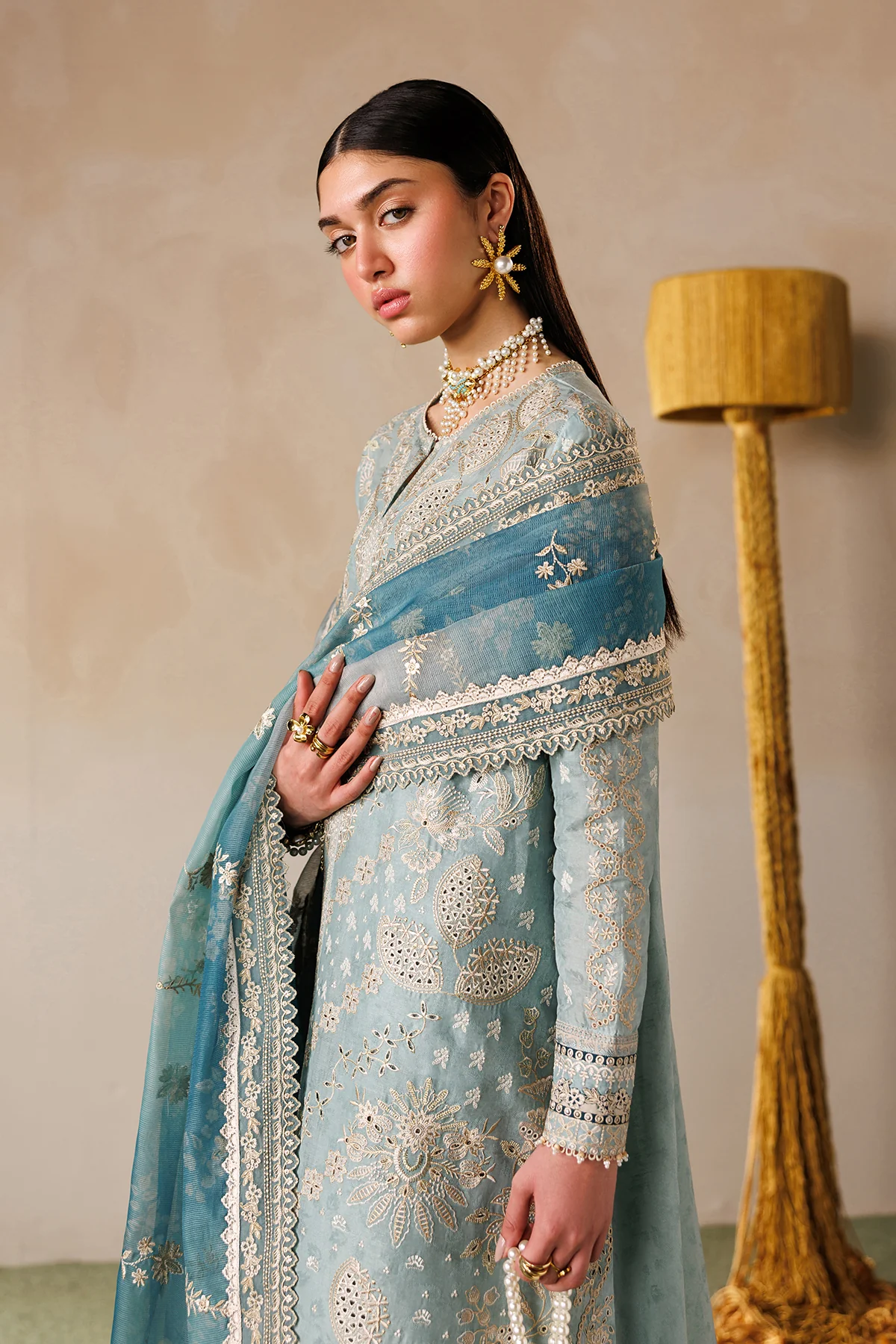 EMBROIDERED LAWN EL26-D01 UNSTITCHED - Image 5