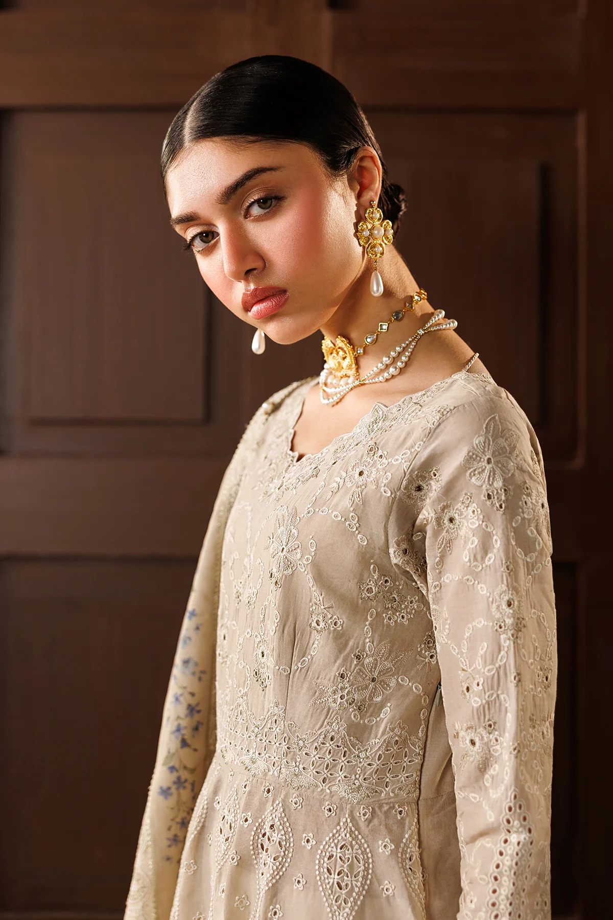 EMBROIDERED LAWN EL26-D03 UNSTITCHED - Image 9