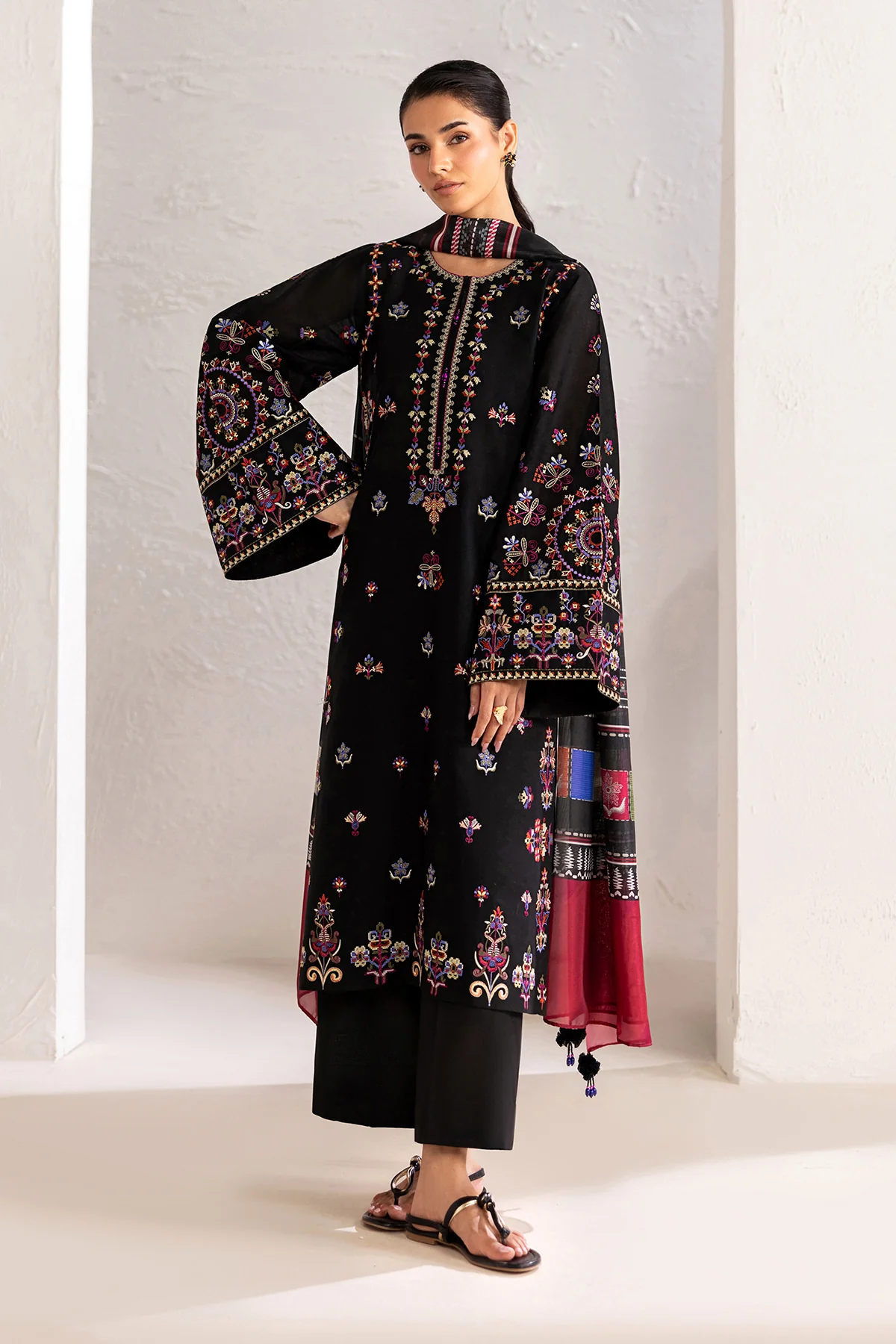 EMBROIDERED LAWN PR-1324 - Image 9