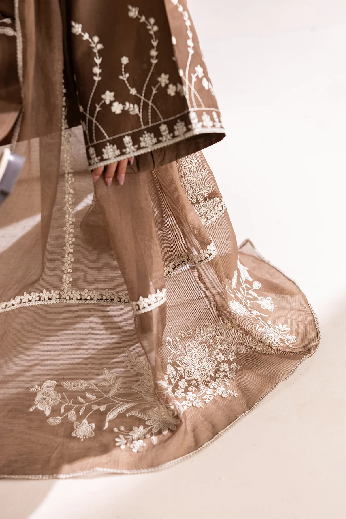 EMBROIDERED LAWN PR-1329 - Image 5