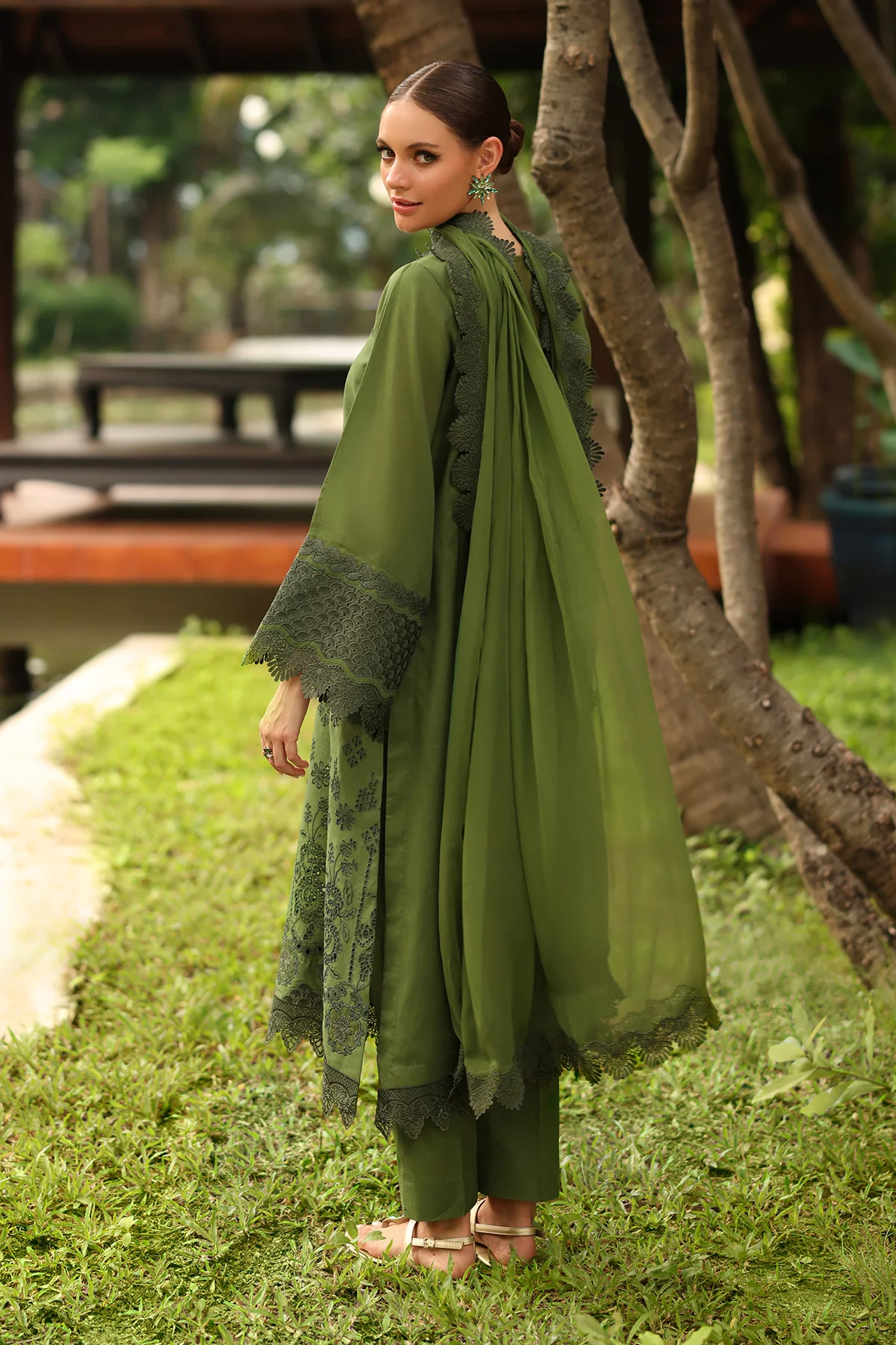 EMBROIDERED LAWN UF-4258 - Image 2