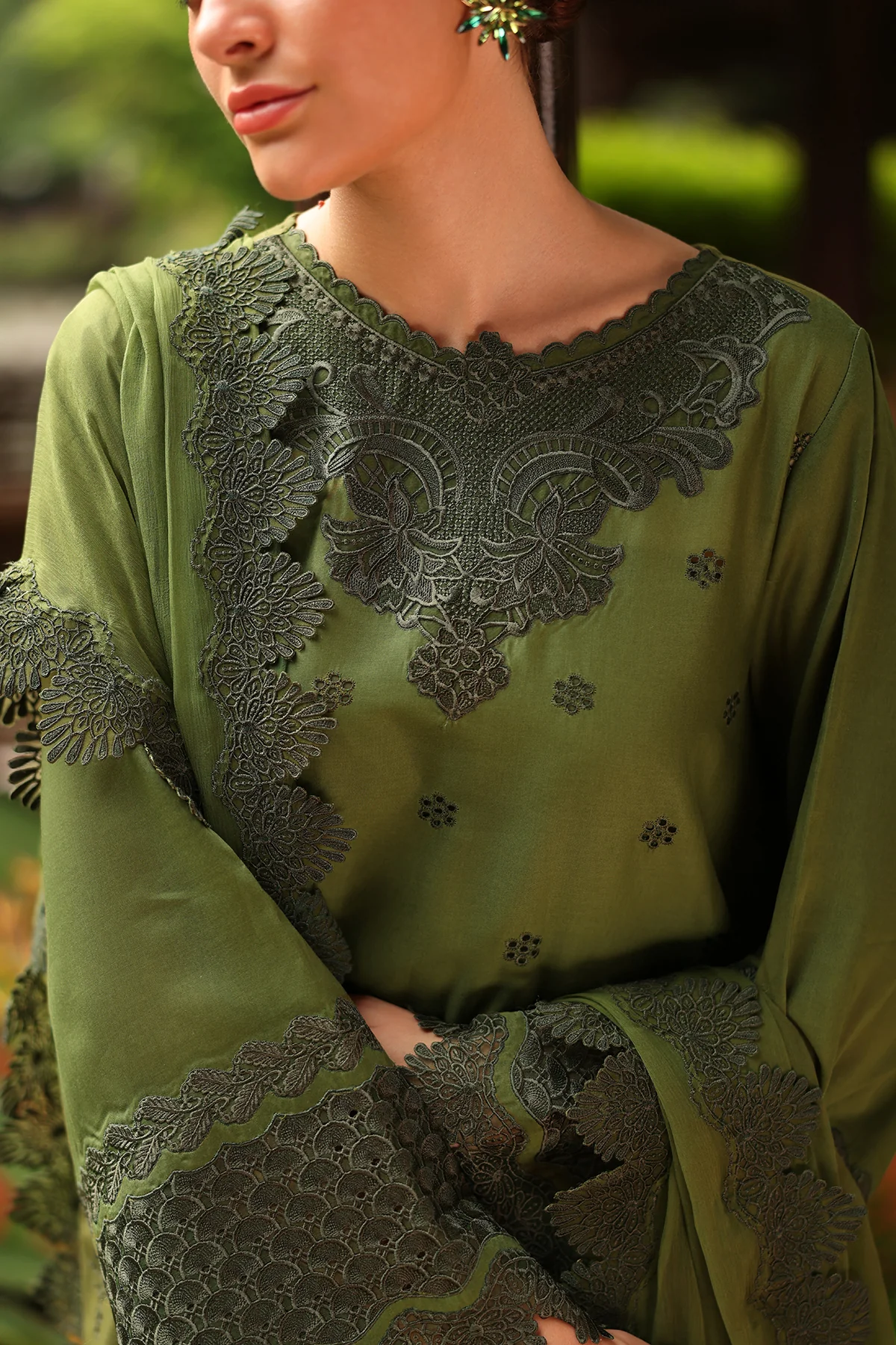 EMBROIDERED LAWN UF-4258 - Image 3