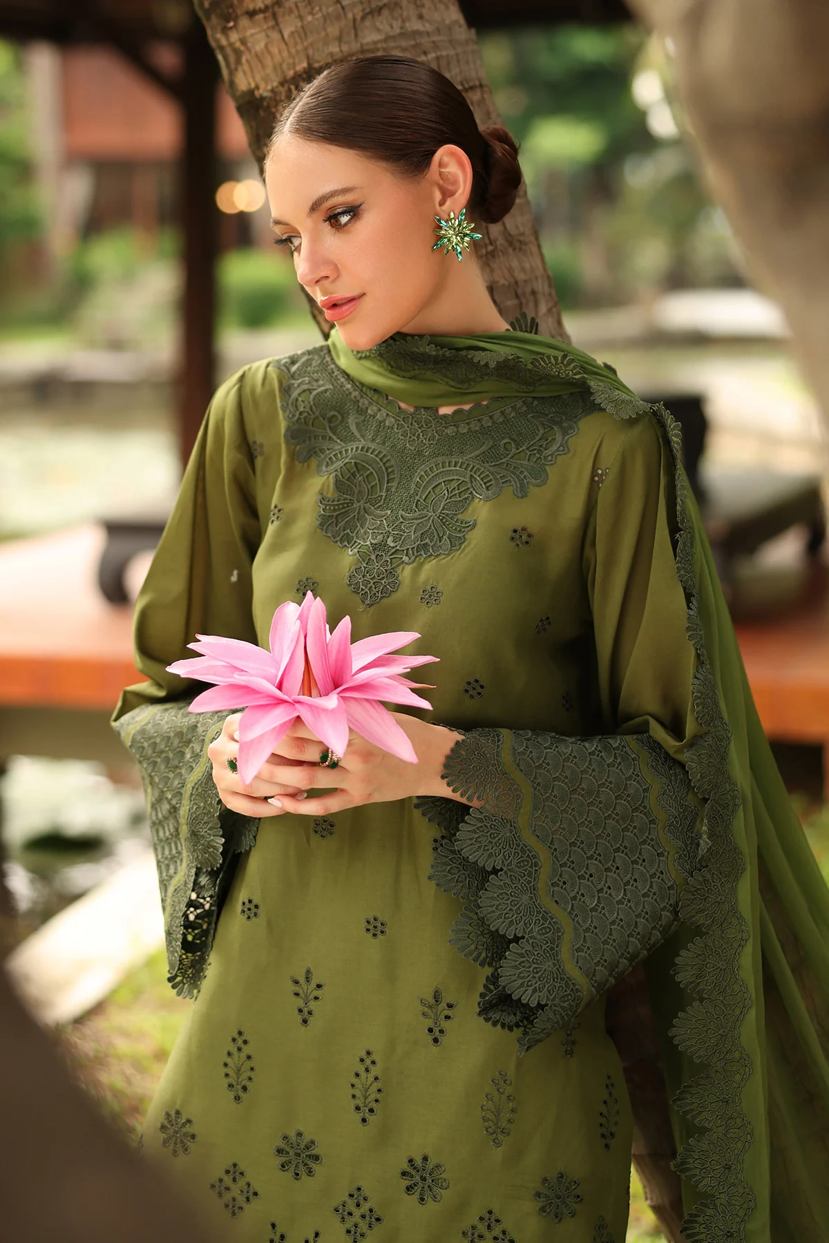 EMBROIDERED LAWN UF-4258 - Image 4