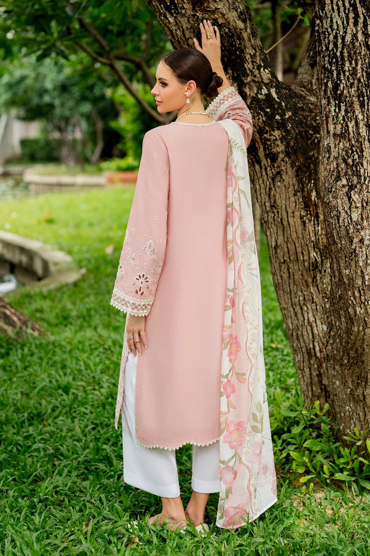 EMBROIDERED LAWN SF-4264 - Image 2