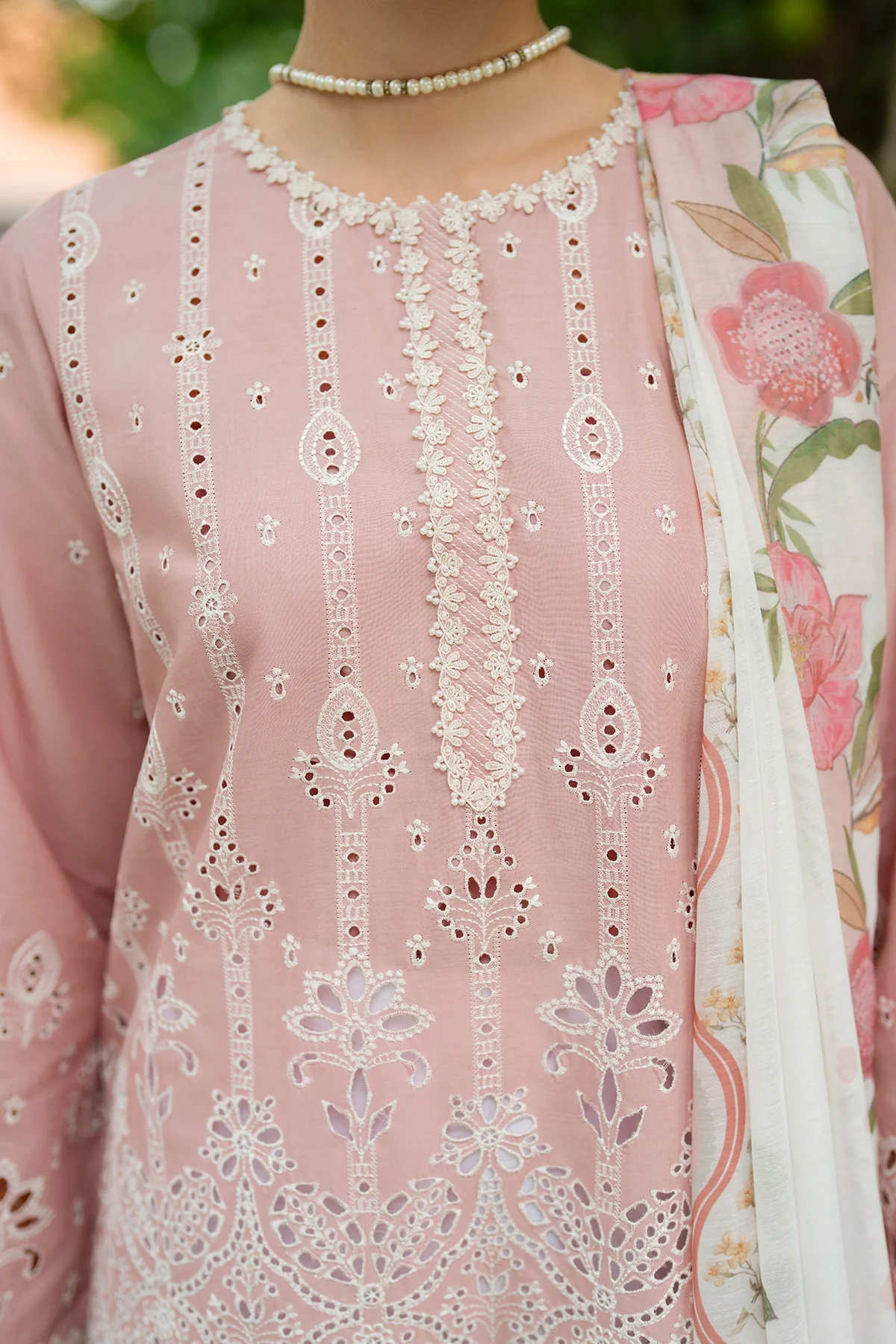 EMBROIDERED LAWN SF-4264 - Image 3