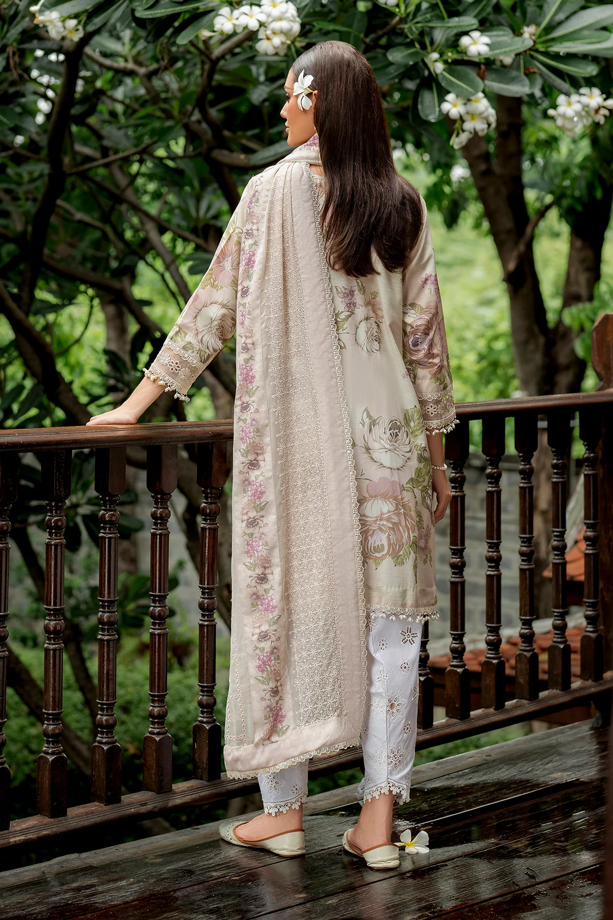 EMBROIDERED LAWN SF-4270 - Image 2