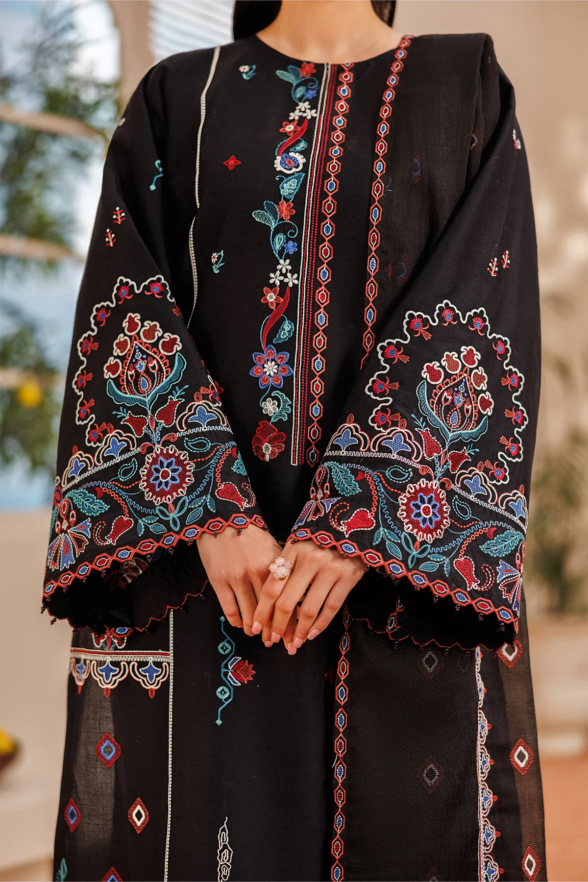 EMBROIDERED LAWN SF-4391 - Image 3