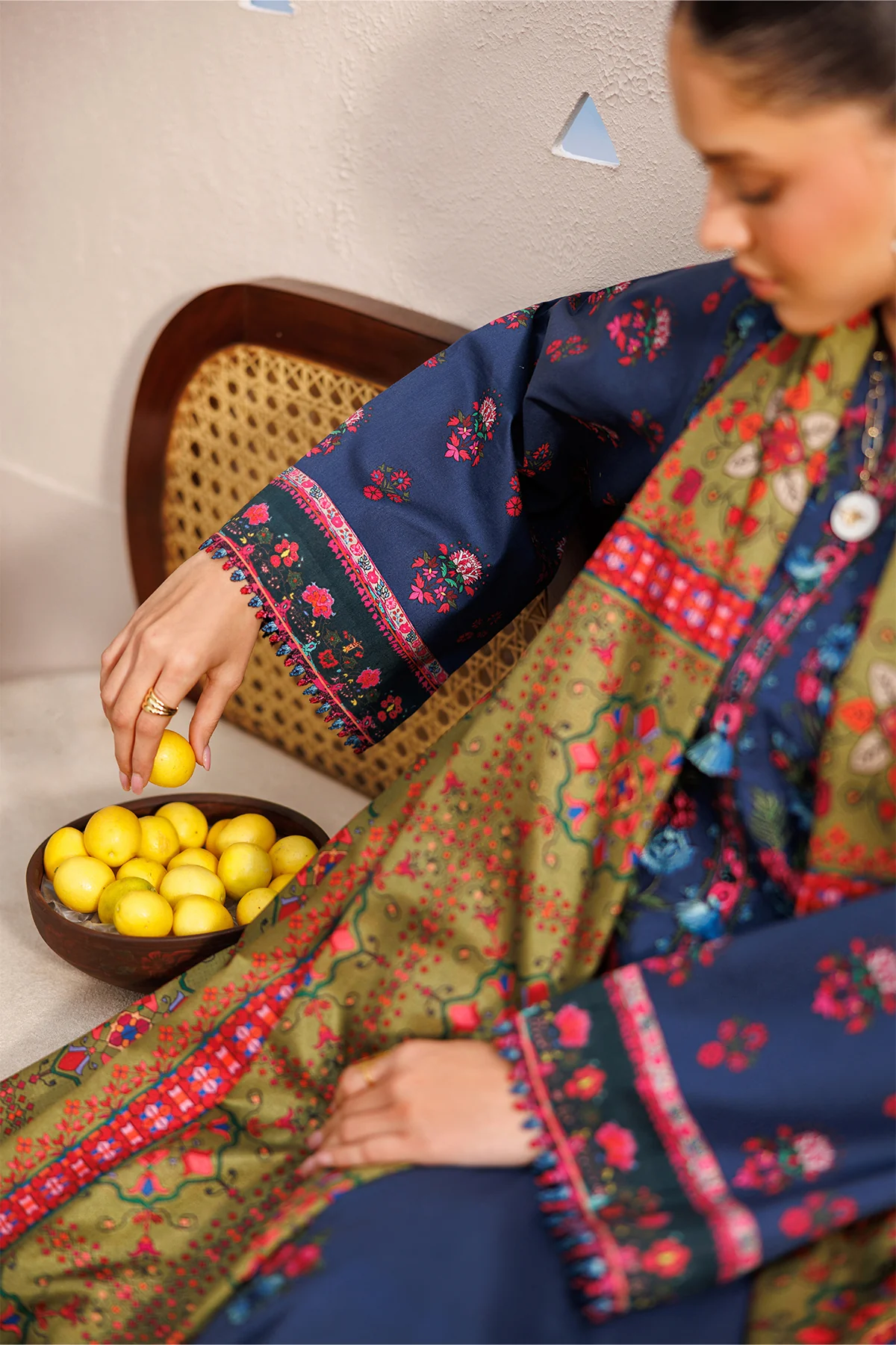 EMBROIDERED LAWN SF-4393 - Image 4