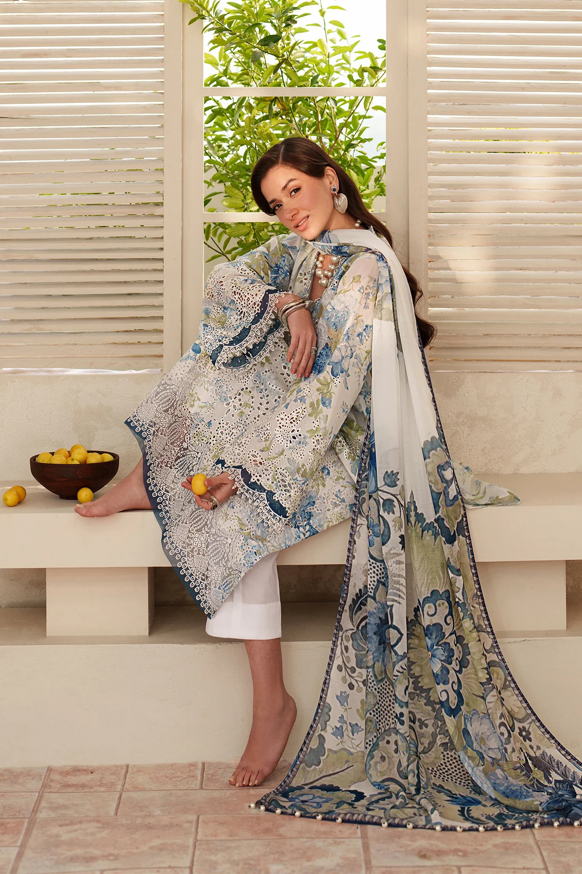 EMBROIDERED LAWN SF-4401 - Image 7