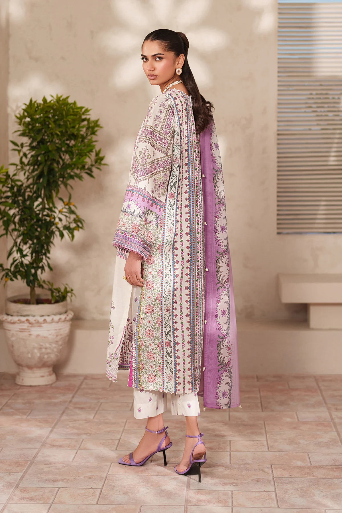 EMBROIDERED LAWN SF-4411 - Image 2