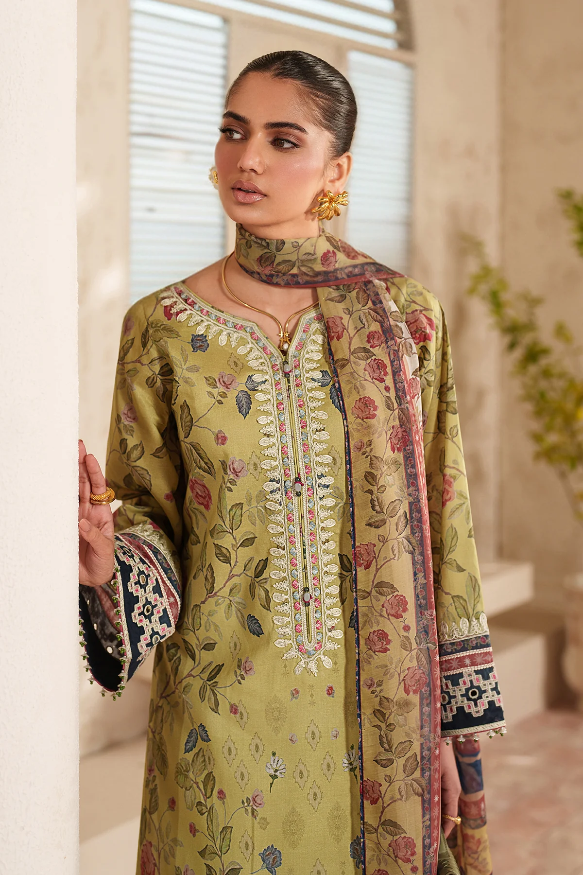 EMBROIDERED LAWN SF-4414 - Image 3