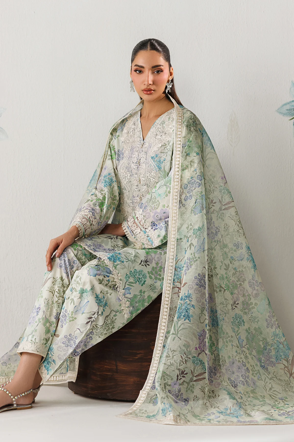EMBROIDERED LAWN SF-4417 - Image 7