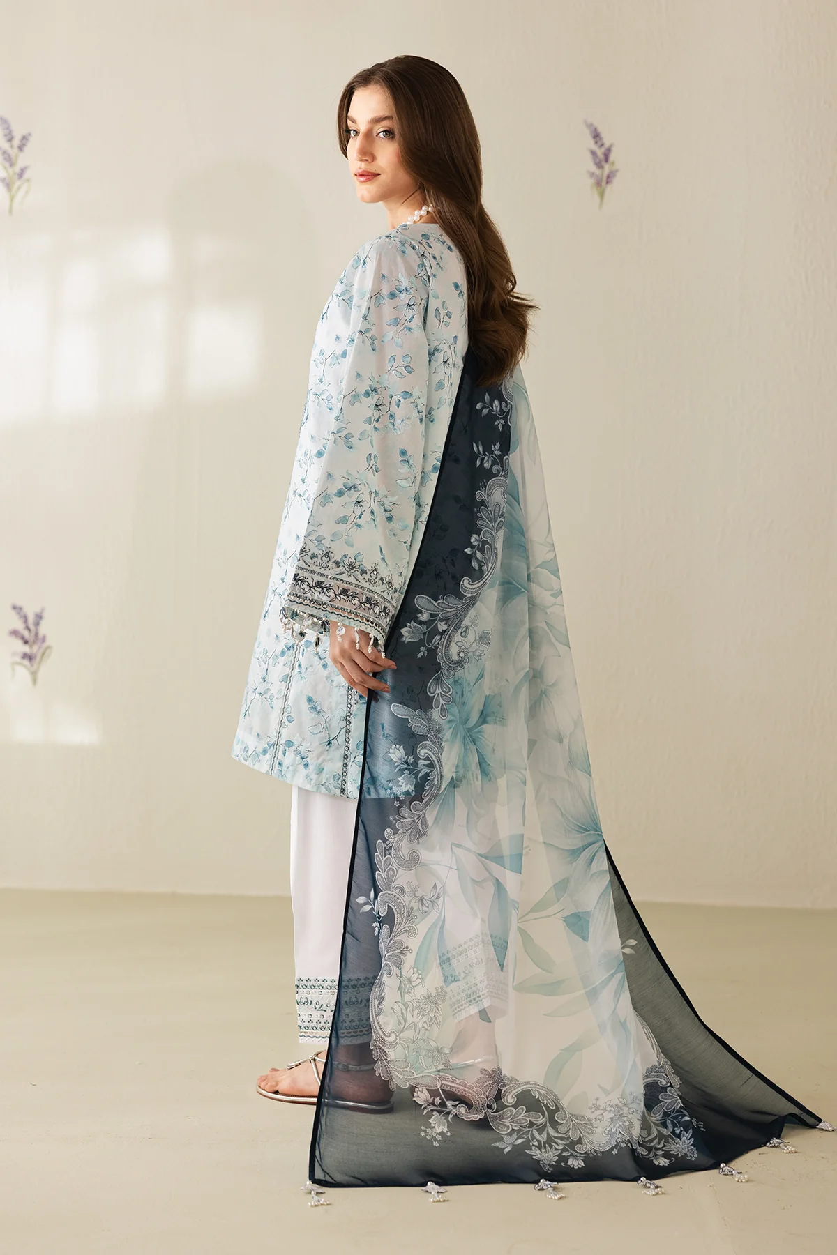 EMBROIDERED LAWN SF-4422 - Image 2