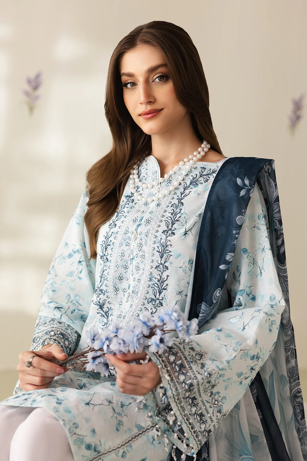 EMBROIDERED LAWN SF-4422 - Image 4