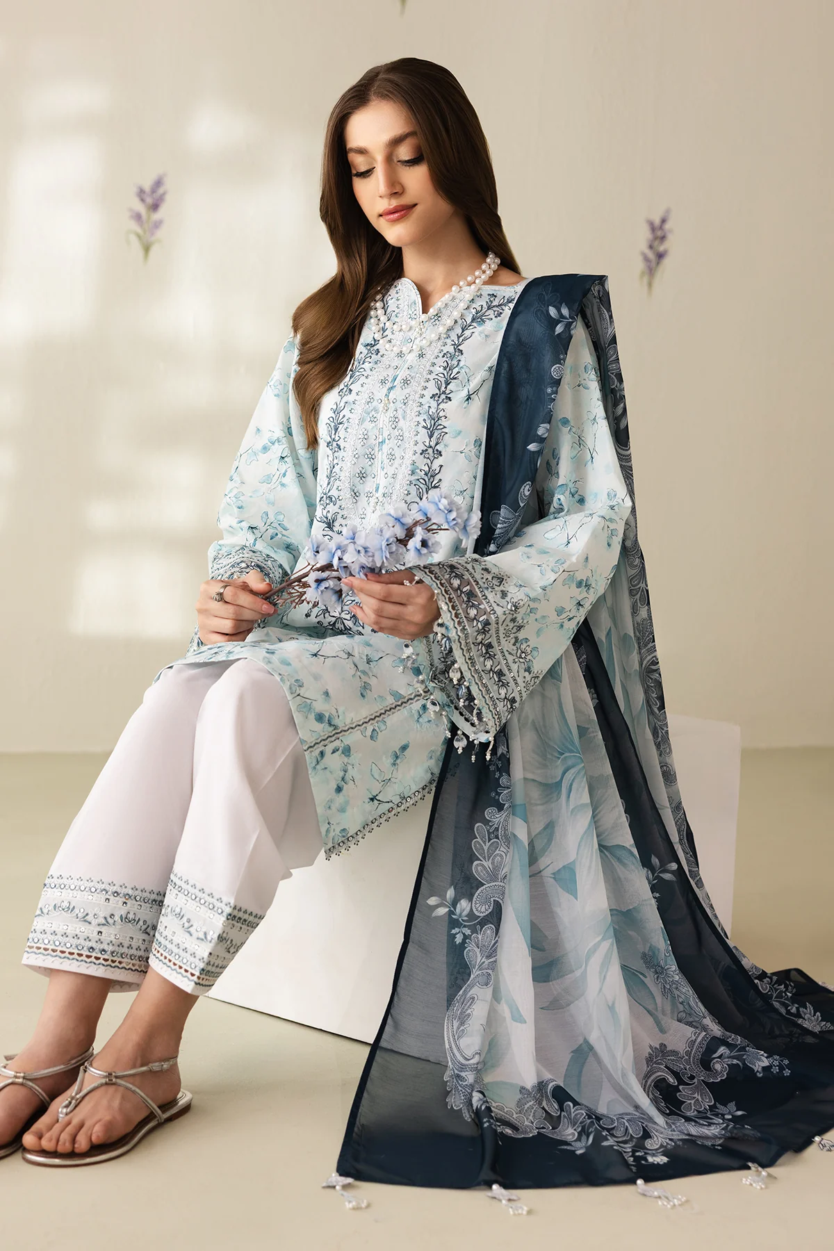 EMBROIDERED LAWN SF-4422 - Image 5