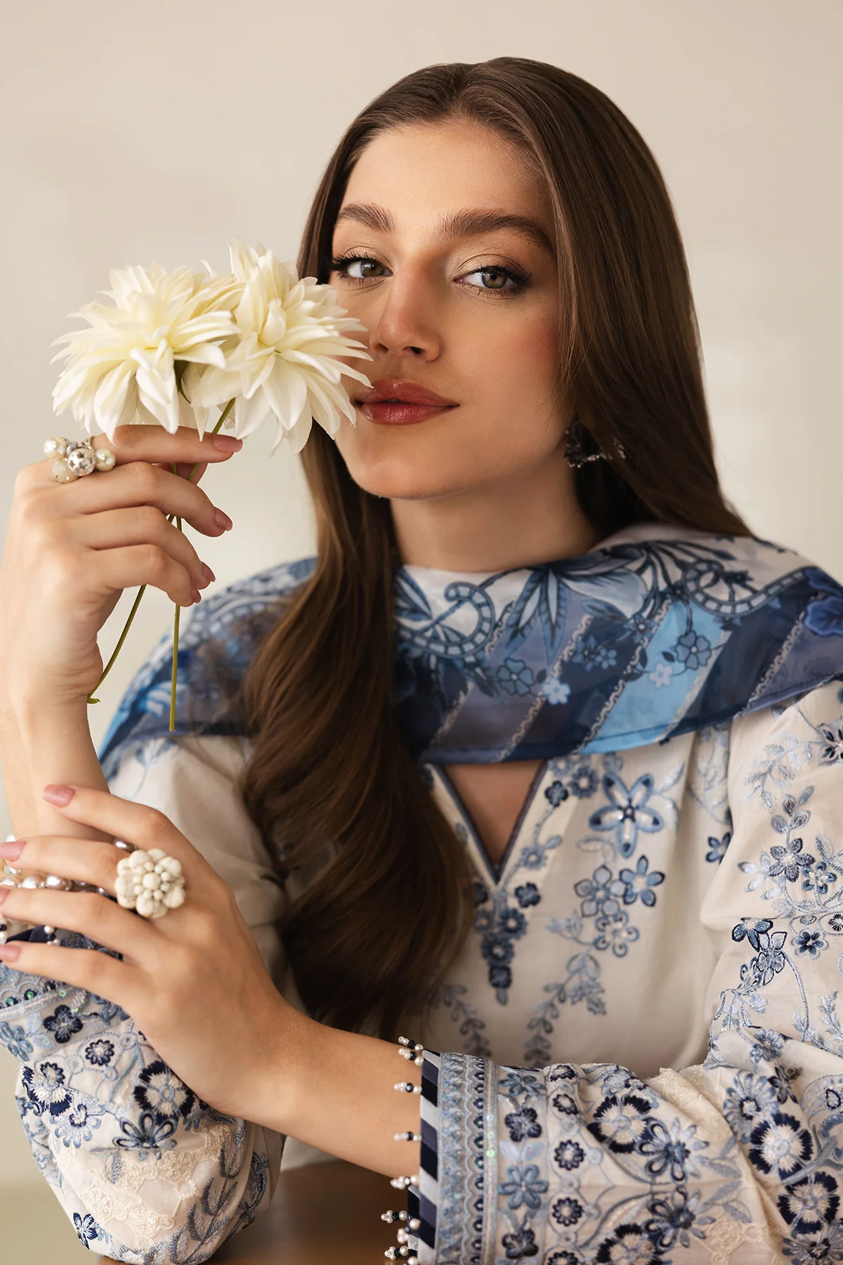 EMBROIDERED LAWN SF-4423 - Image 7