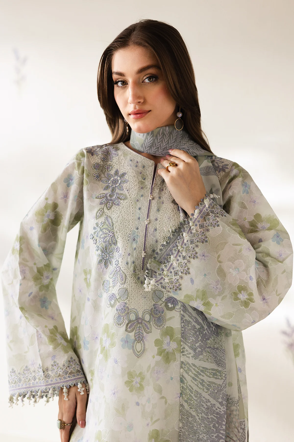 EMBROIDERED LAWN SF-4425 - Image 5