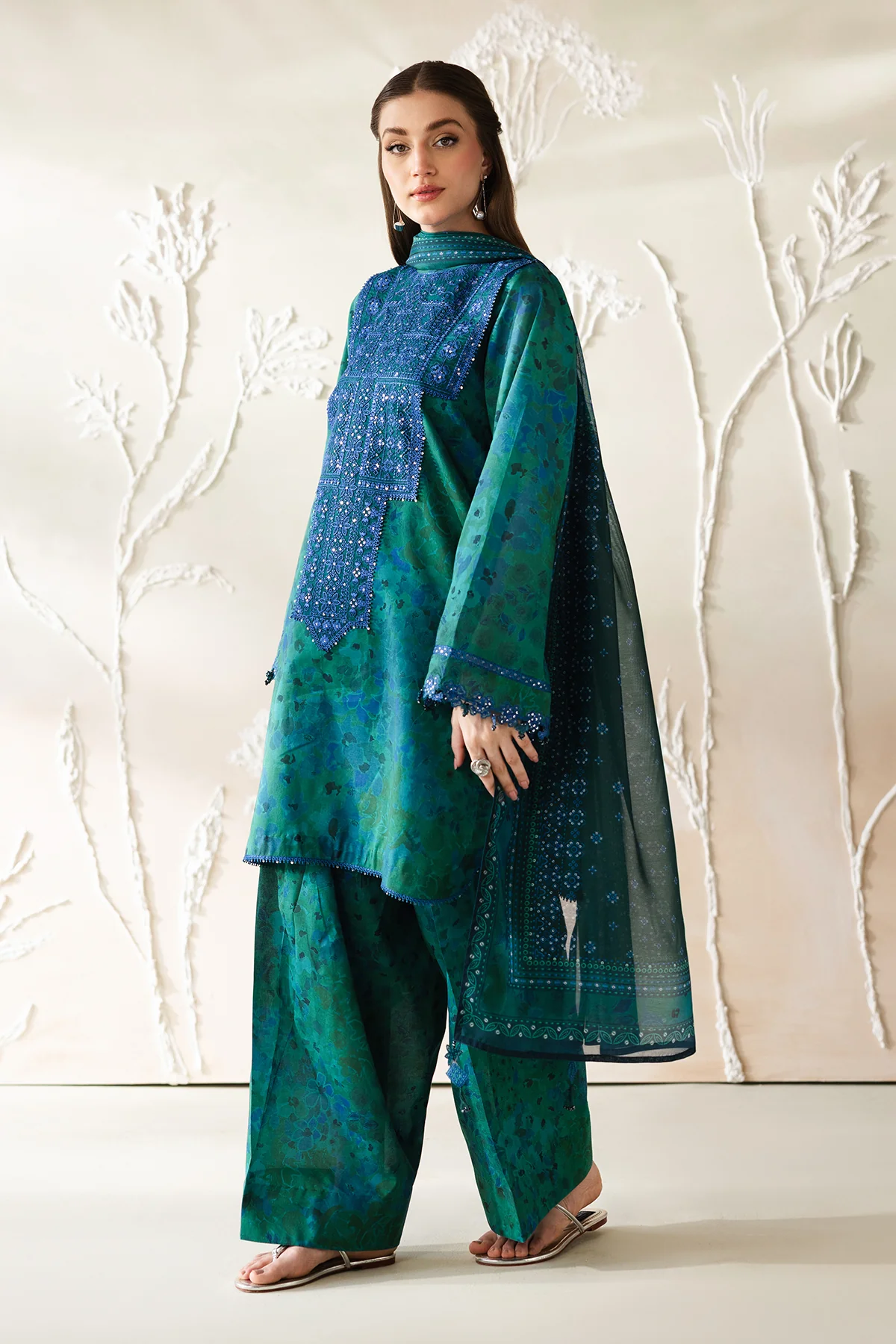 EMBROIDERED LAWN SF-4426 - Image 6