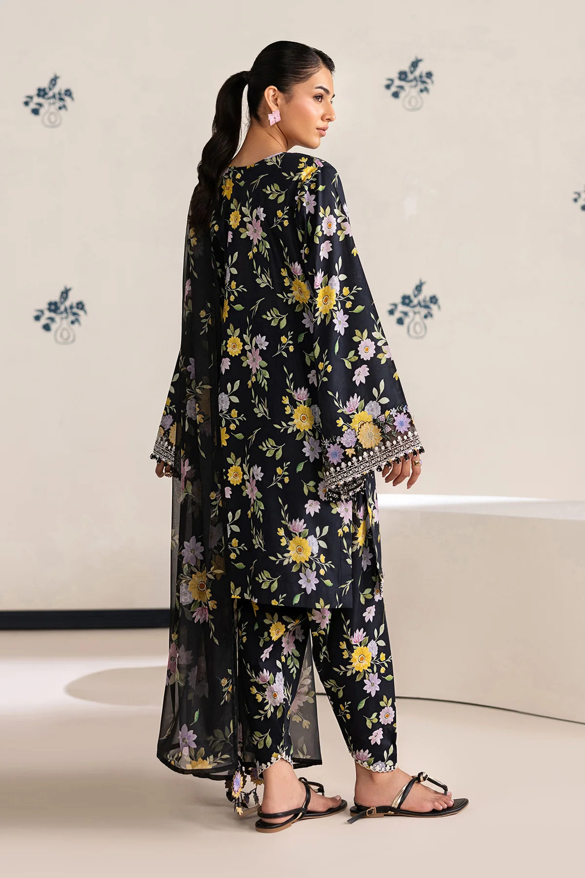 EMBROIDERED LAWN SF-4465 - Image 2
