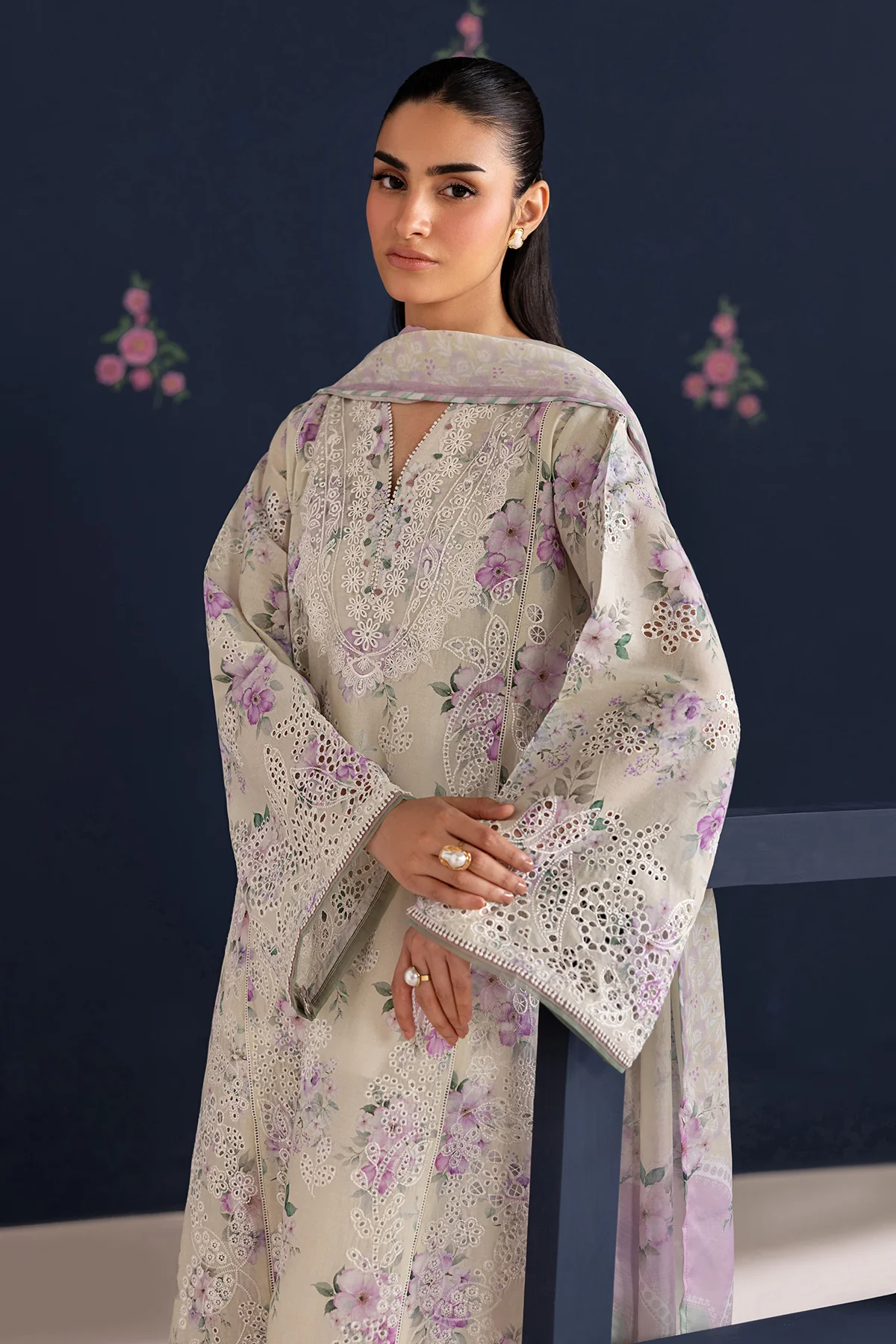 EMBROIDERED LAWN SF-4470 - Image 5
