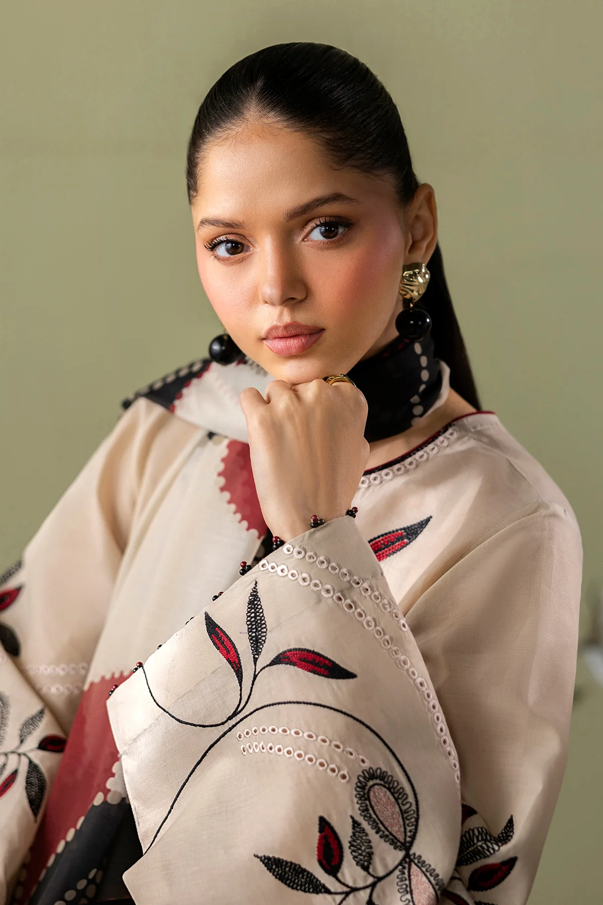 EMBROIDERED LAWN UF-4418 - Image 6
