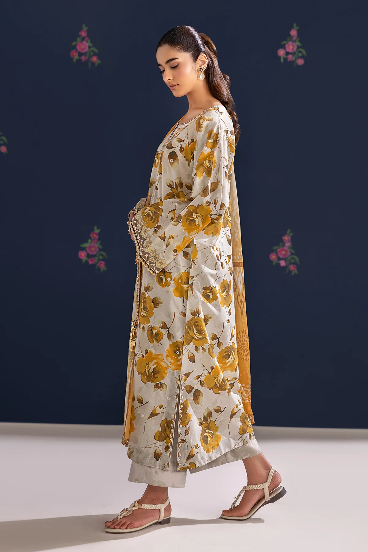 EMBROIDERED LAWN SF-4462 - Image 6