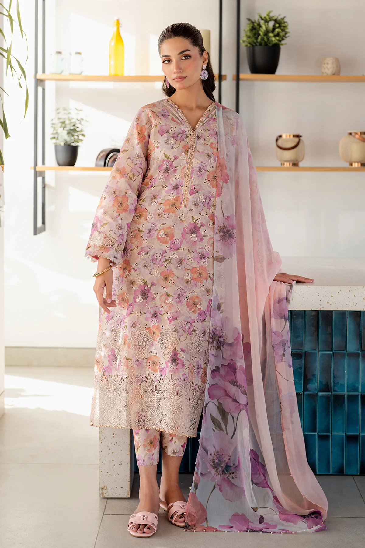 EMBROIDERED PRINTED LAWN SF-4099 - Image 3