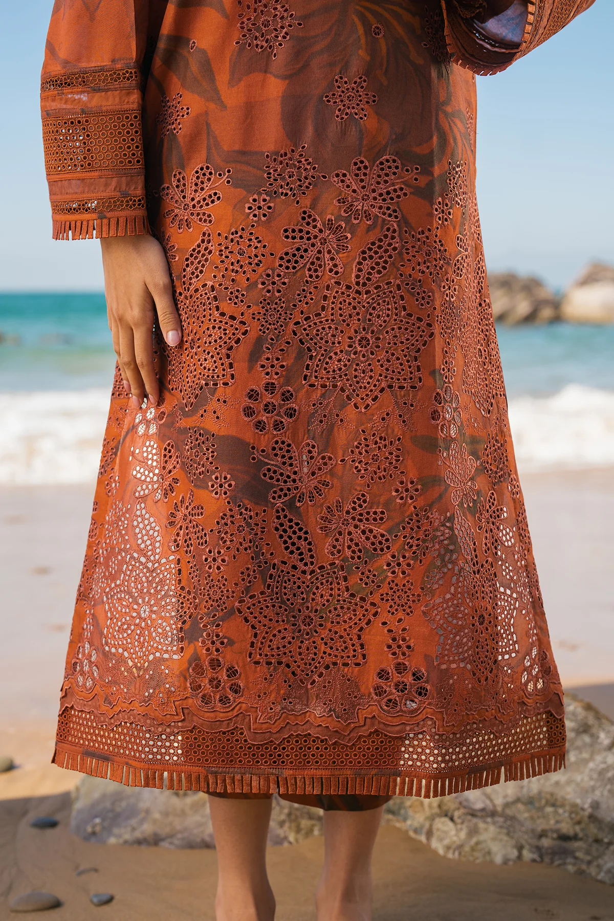 EMBROIDERED PRINTED LAWN SF-4113 - Image 7