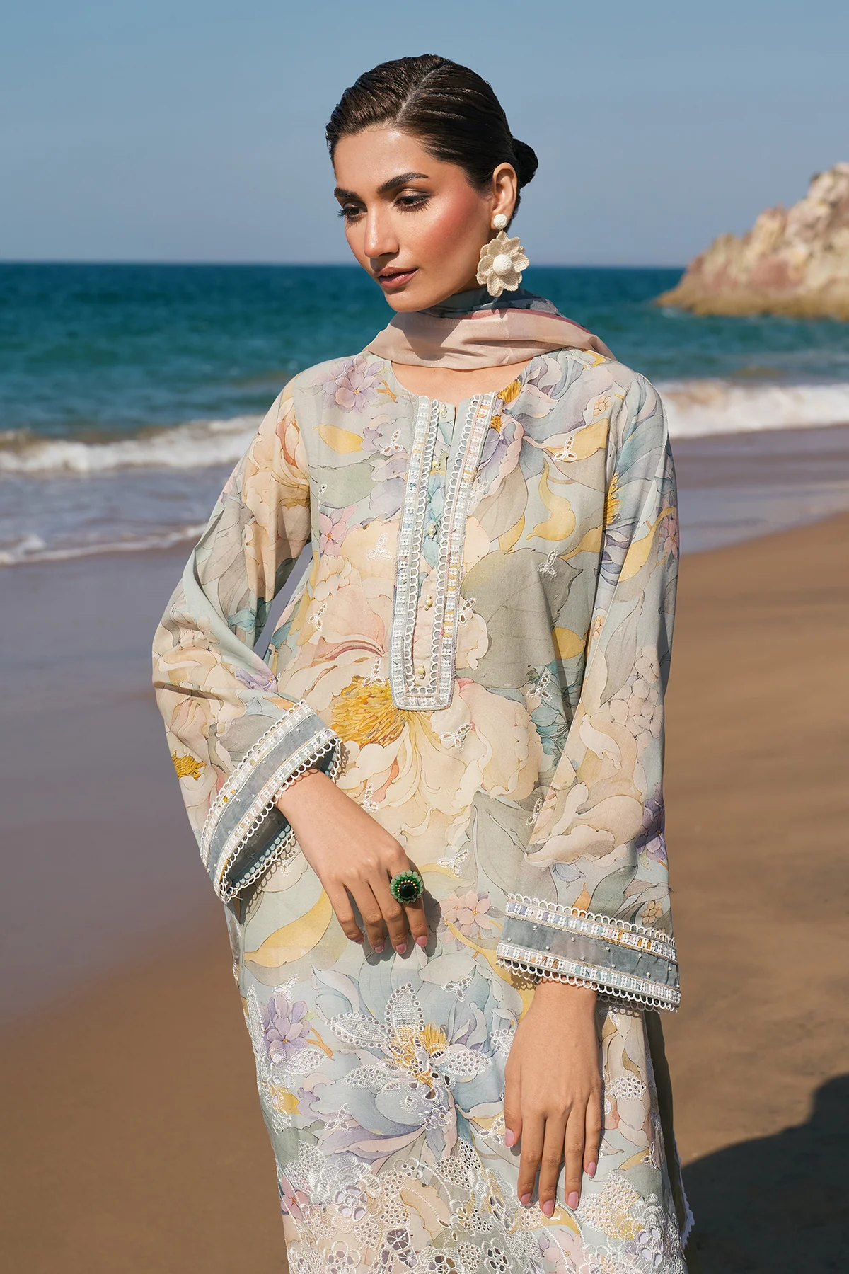 EMBROIDERED PRINTED LAWN SF-4121 - Image 5