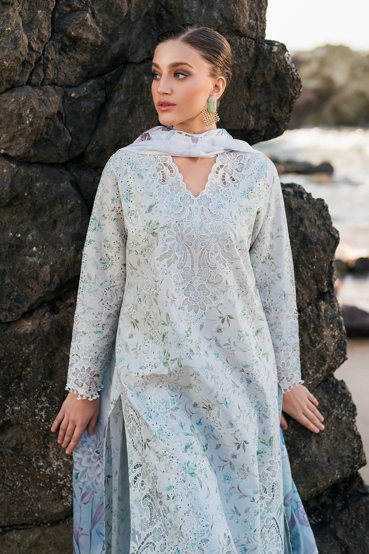 EMBROIDERED PRINTED LAWN SF-4129 - Image 5