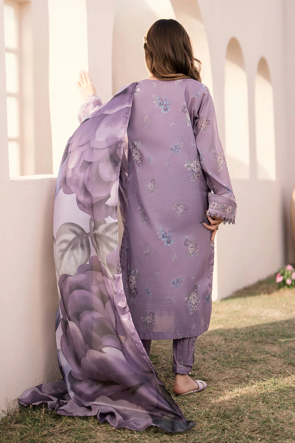 EMBROIDERED PRINTED LAWN SF-600 - Image 3