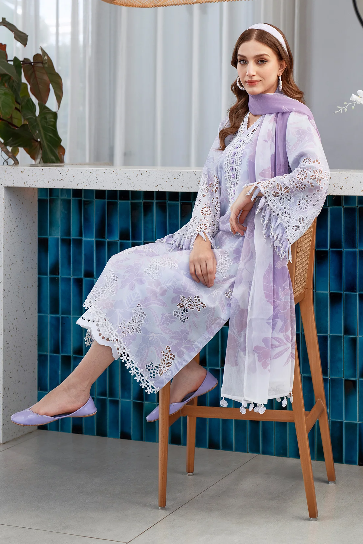 EMBROIDERED PRINTED LAWN UF-4073 - Image 5