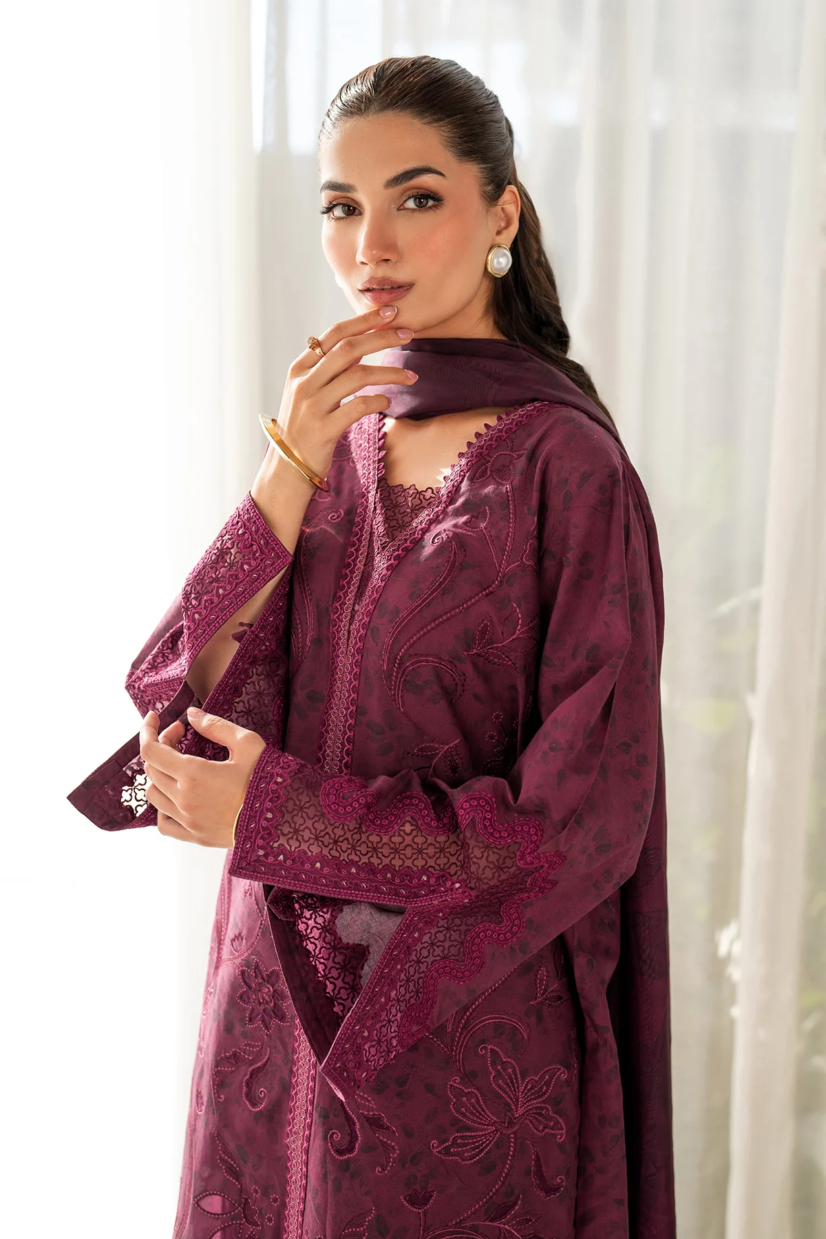 EMBROIDERED PRINTED LAWN UF-4098 - Image 5