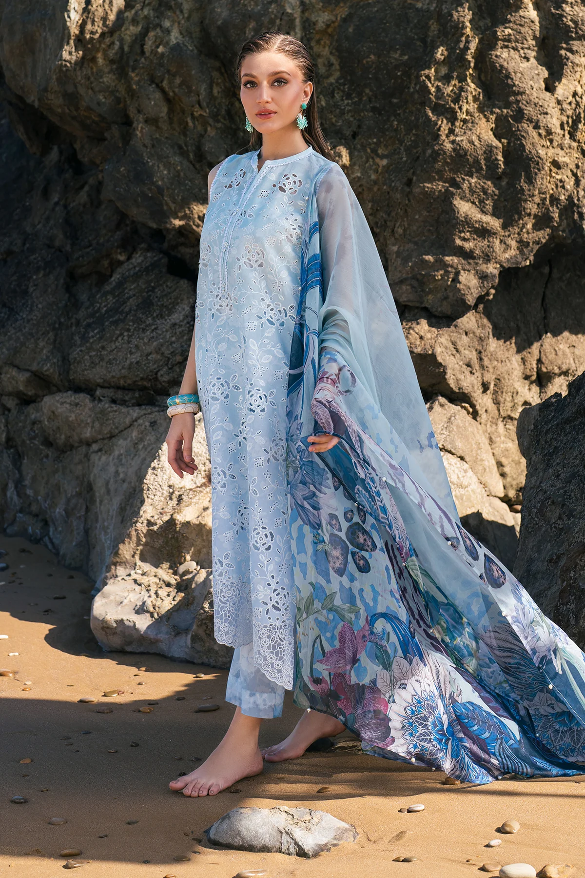 EMBROIDERED PRINTED LAWN UF-4109 - Image 8