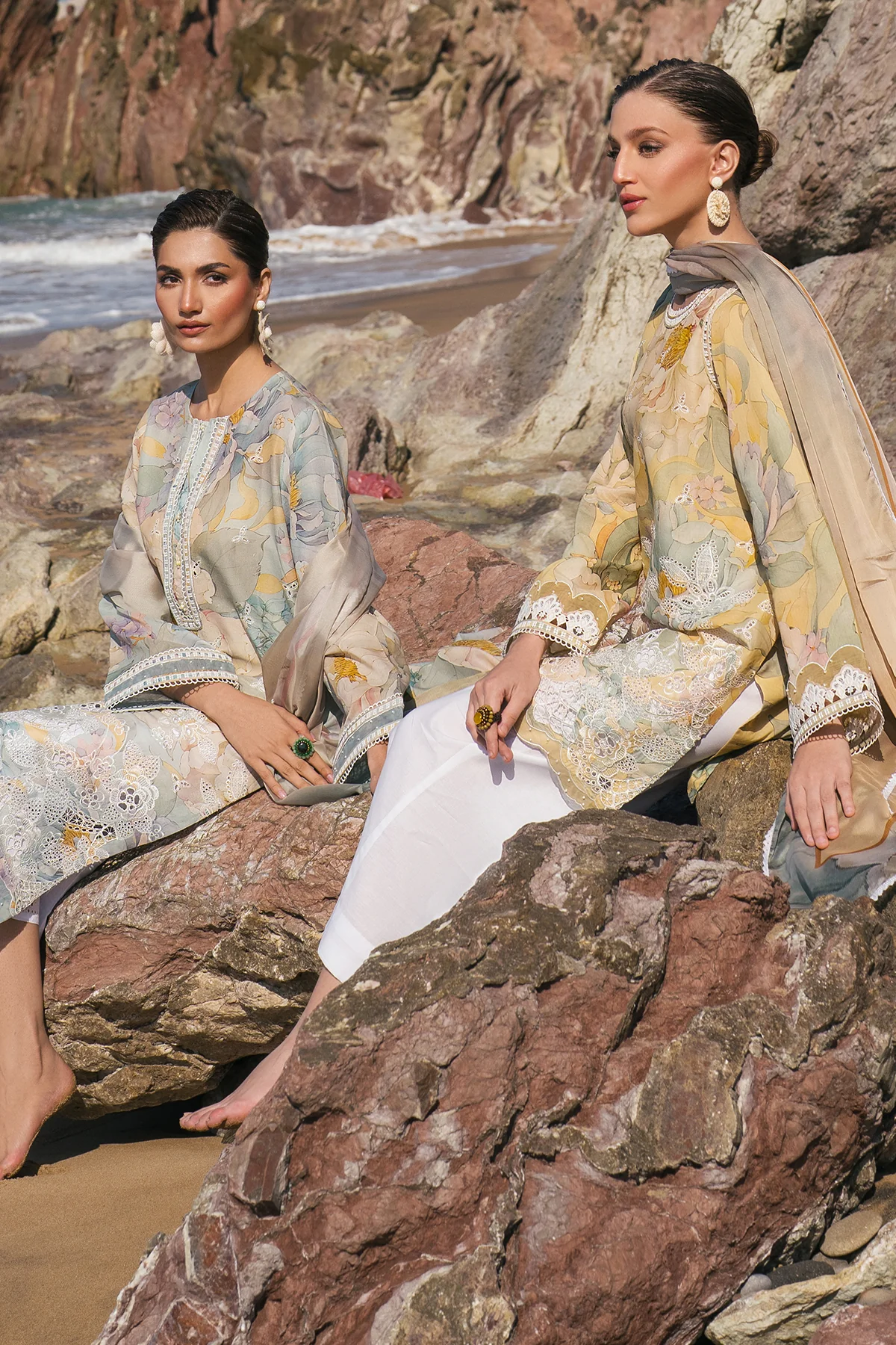 EMBROIDERED PRINTED LAWN UF-4120 - Image 7
