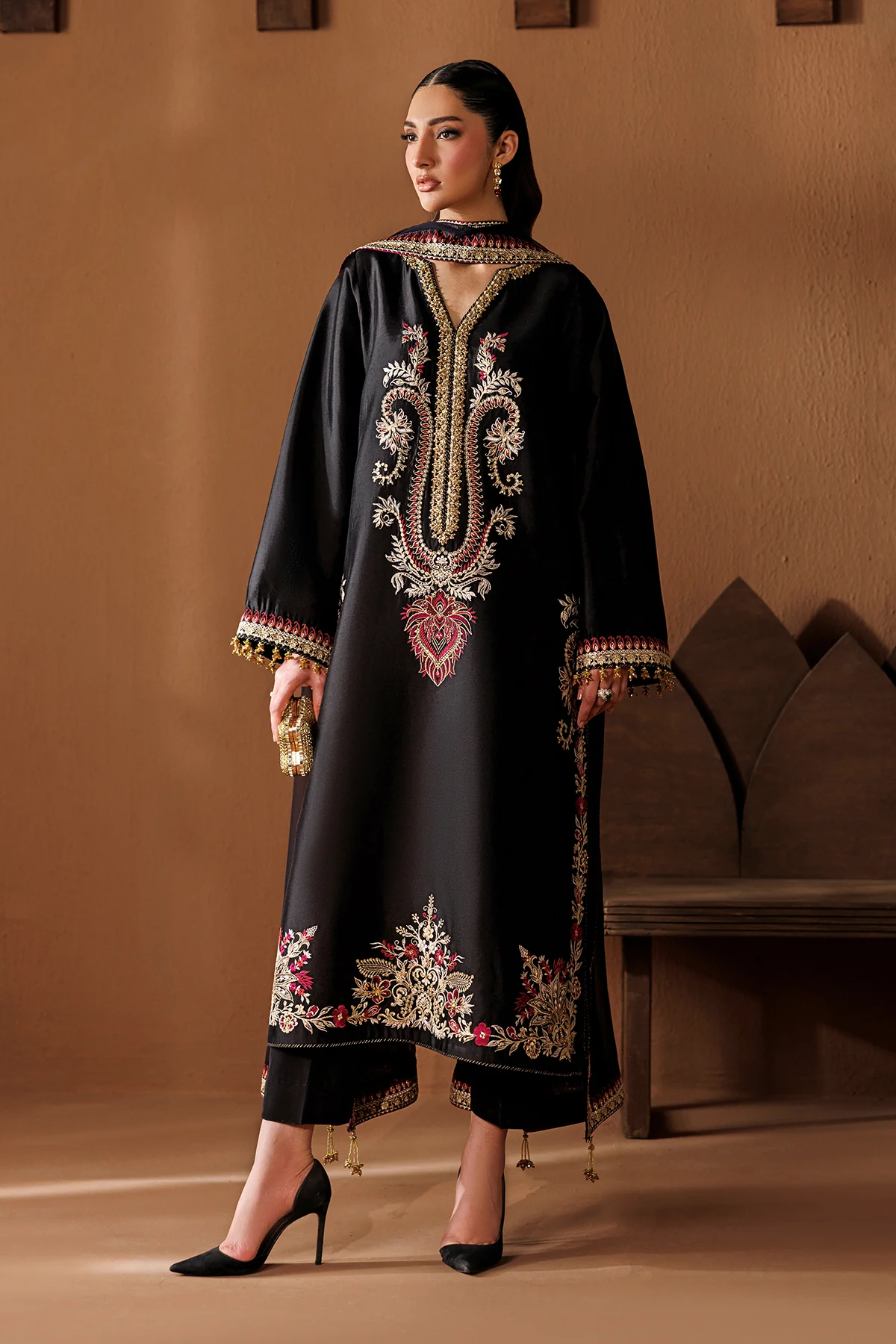EMBROIDERED SHEESHA SILK PR-1282