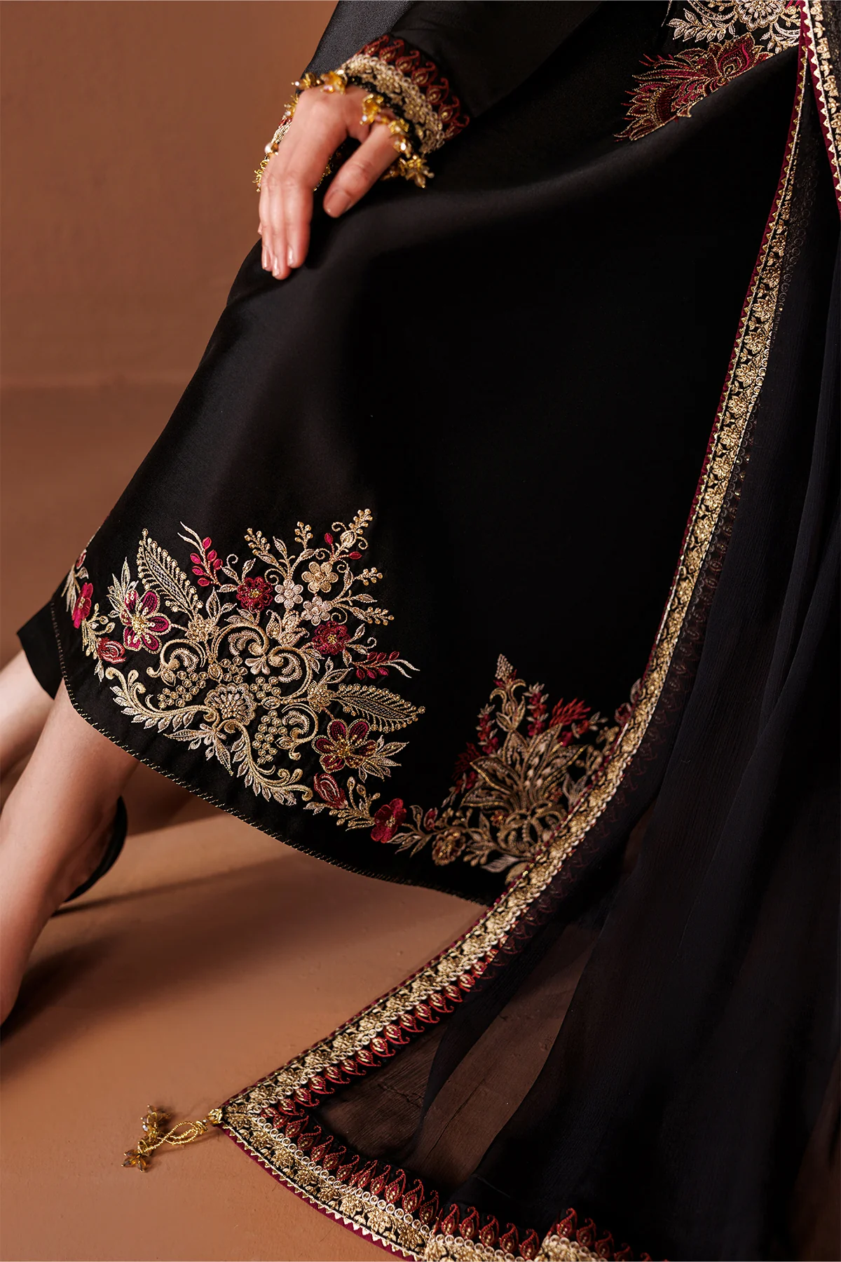 EMBROIDERED SHEESHA SILK PR-1282 - Image 5