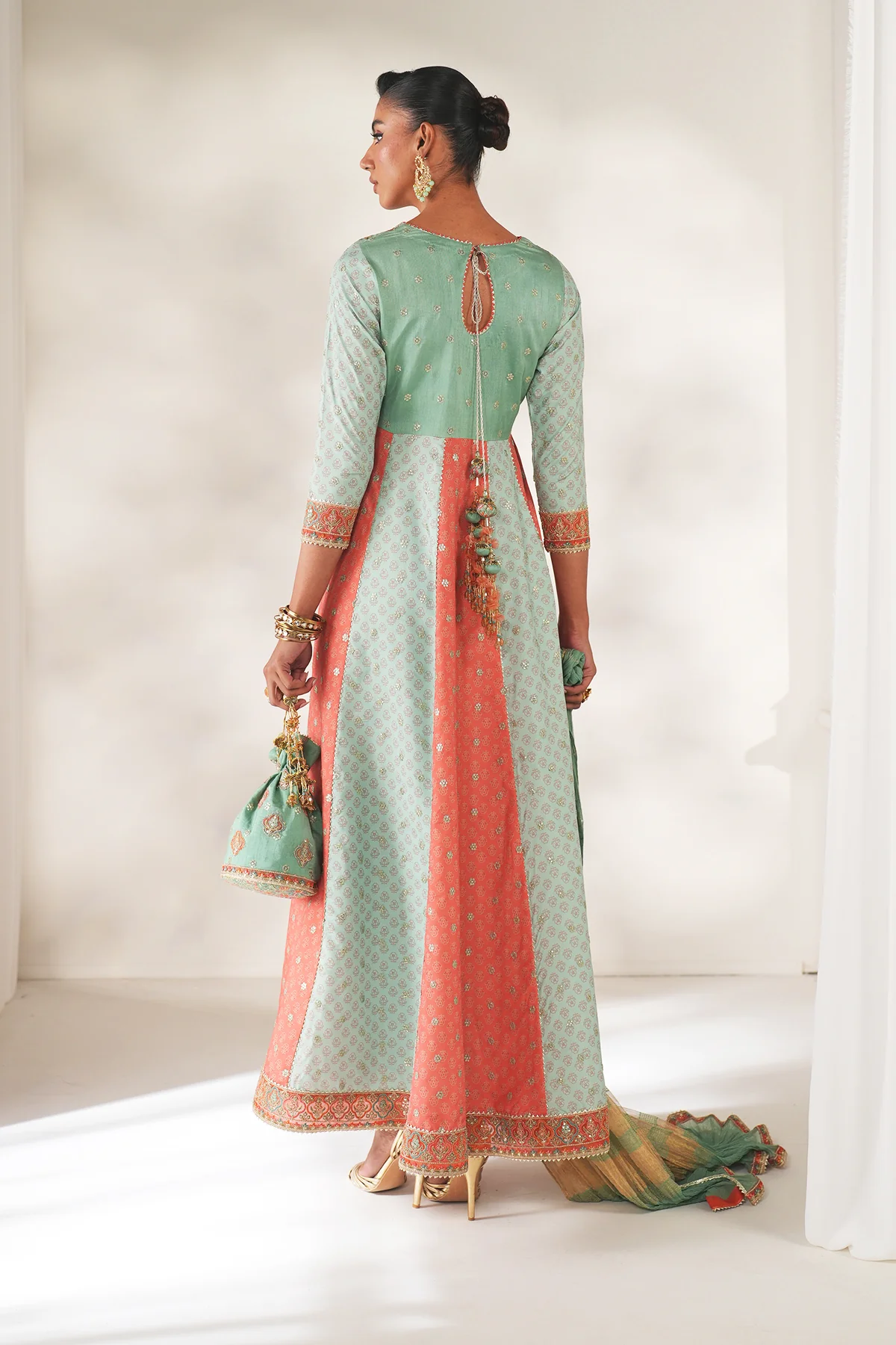 EMBROIDERED SILK UF-4141 - Image 2